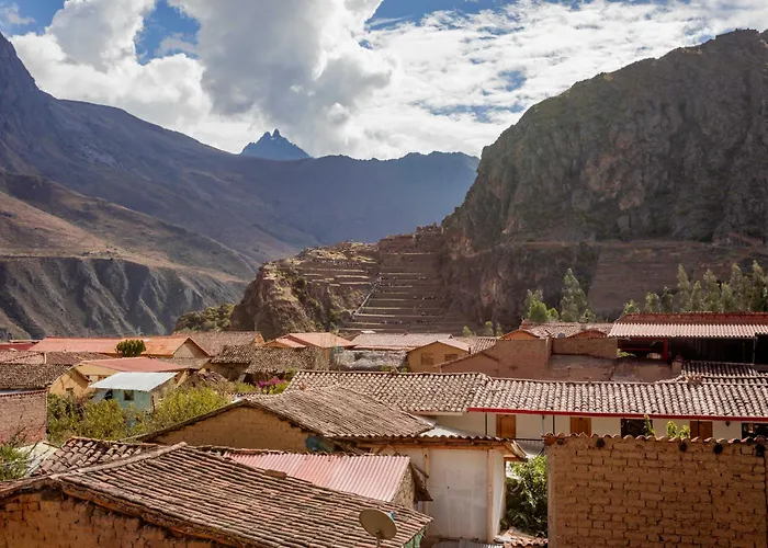 Ollantaytambo 3 Star Hotels near El Albergue Farm