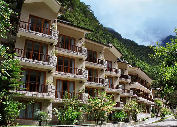Machu Picchu hotels near Sacred Rock
